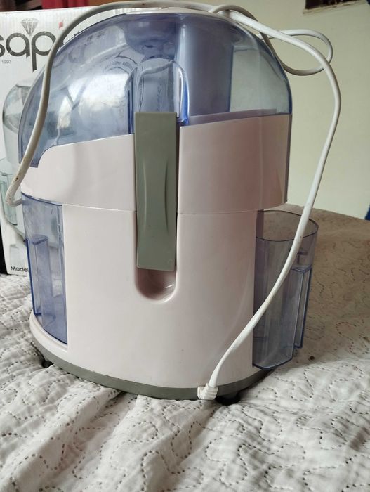 Сокоизстисквачка в добро състояние.