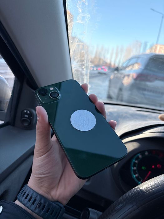 iPhone 13 срочно продаю