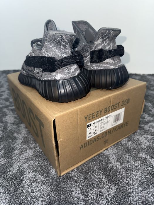 Adidas Yeezy Boost V2 Dark Salt 40-43