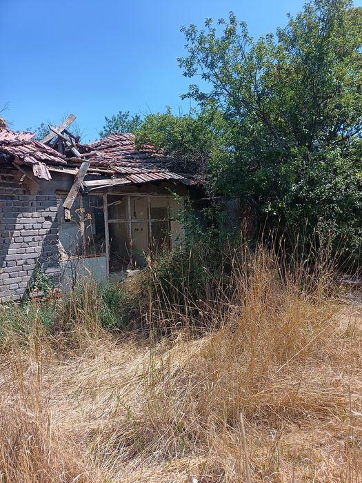 Едноетажна къща в село Оряхово