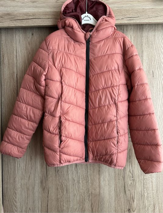 Олекотено детско якенце за момиценце Ново с етикета размер 134