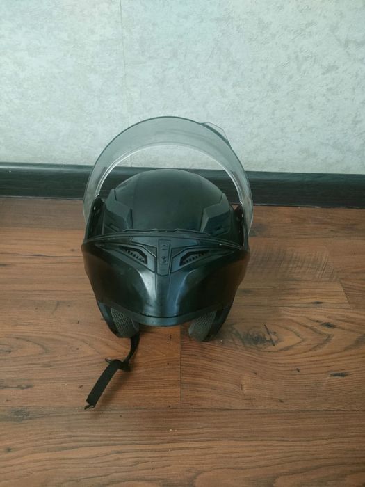 Продам каску за 2тыс