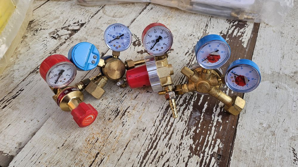 Продам Газовый резак и редукторы