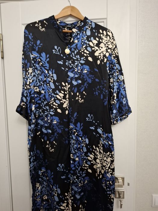 Женское.    платье