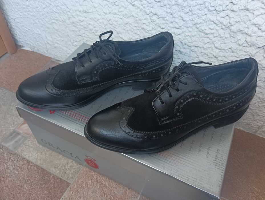 Спортно елегантни обувки