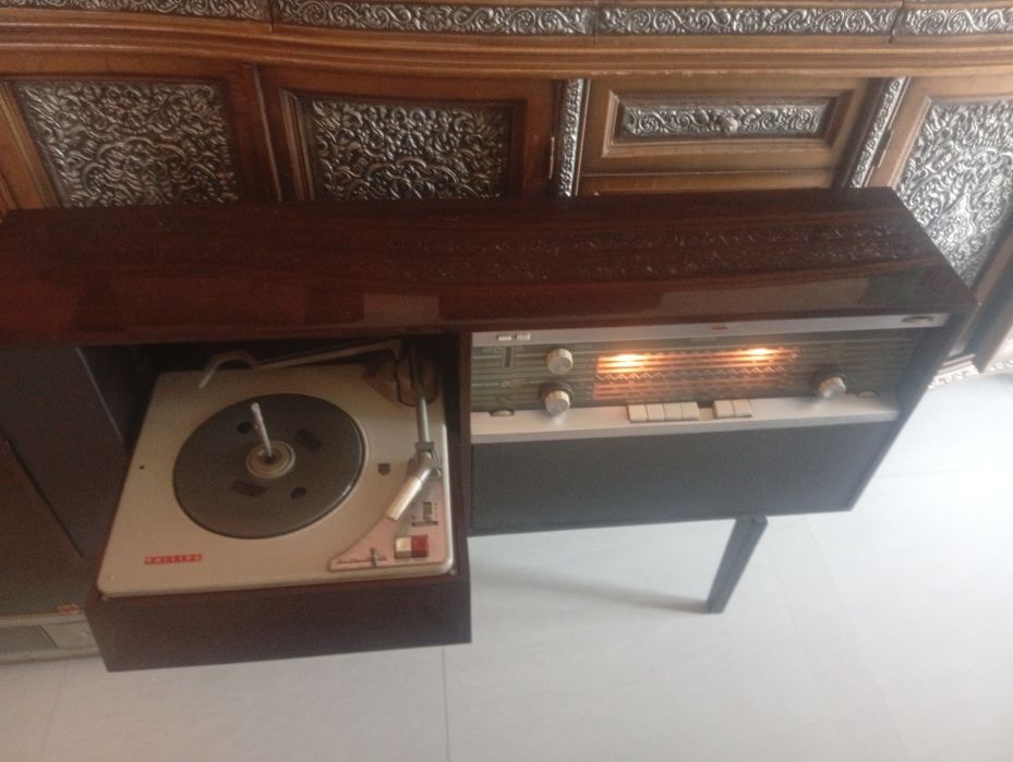Ретро радио шкаф philips – лампов звук и стерео