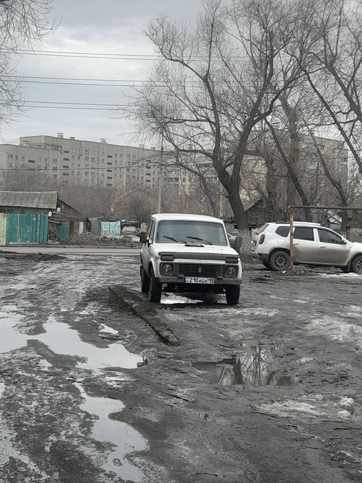 Продам НИВА 21213