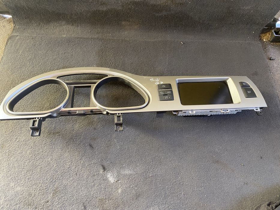 Display  Audi Q7 4L Pret 400 lei