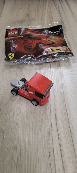 Lego Shell V-Power - серия колички Ferrari