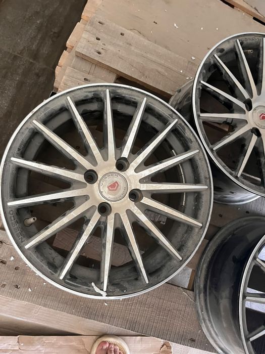 Продам Vossen R14