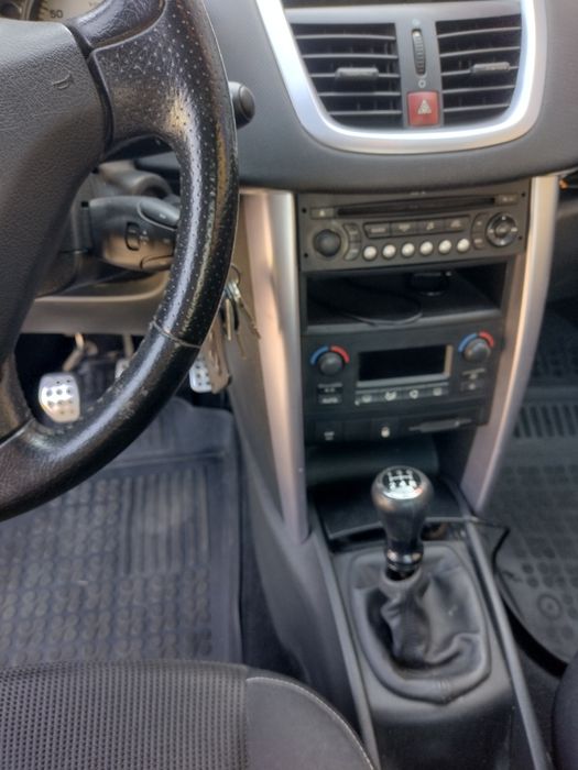 Vănd Peugeot 207 CC