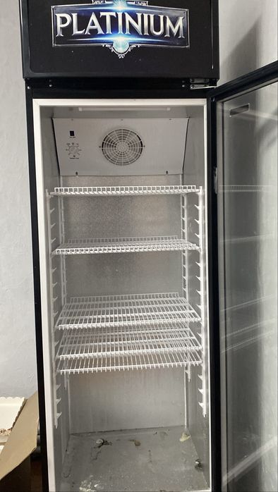 Холодильная витрина