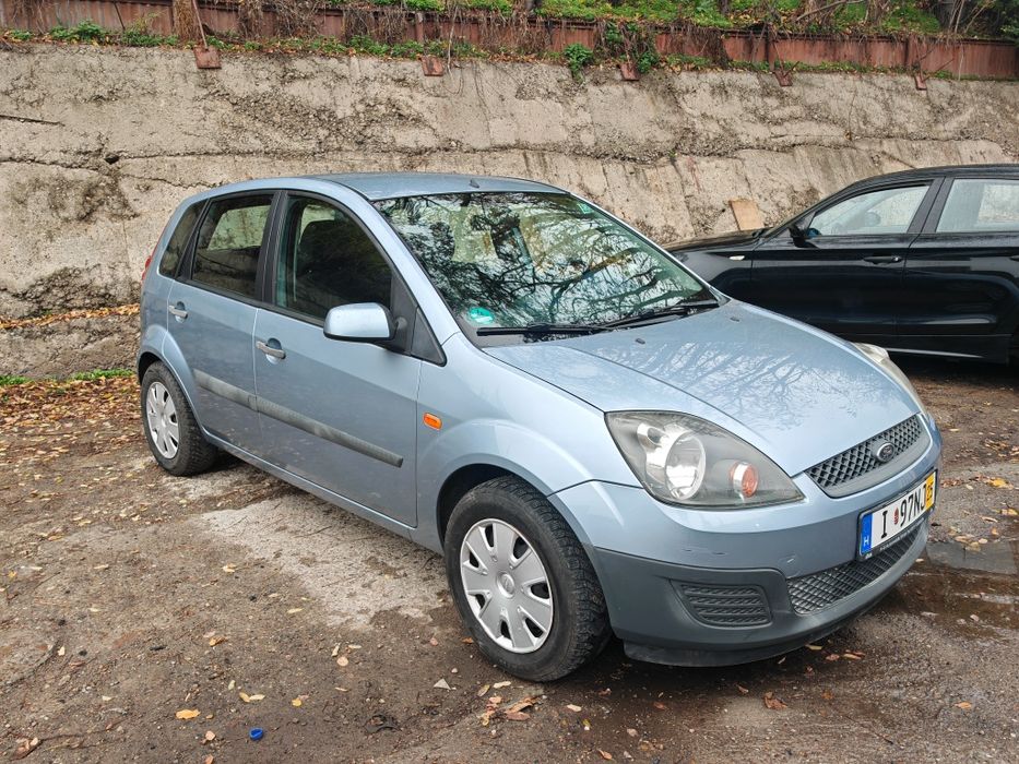 Vând Ford fiesta 1.3 benzina euro 4