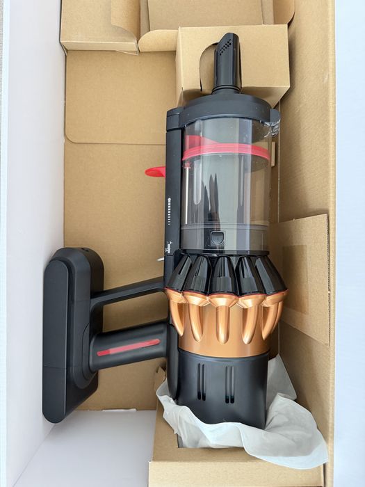 Продавам Dyson V16 Animal Pistol – като нов