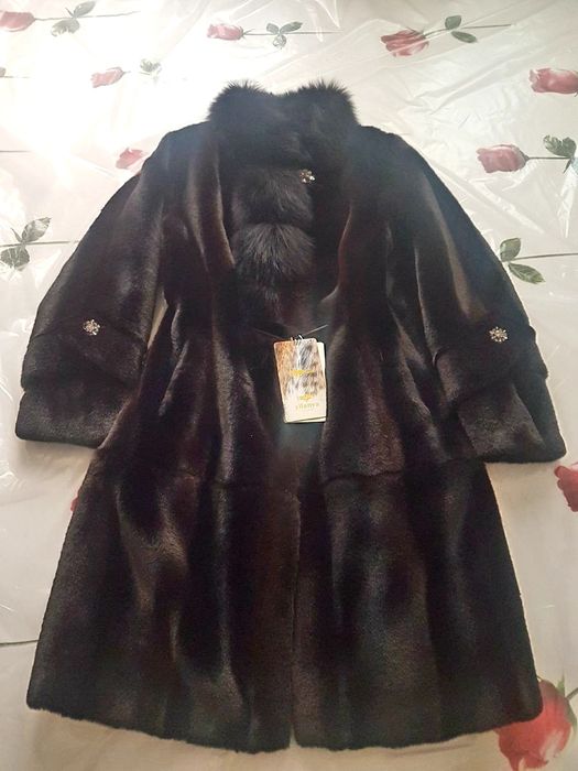 Шуба палто сотилади