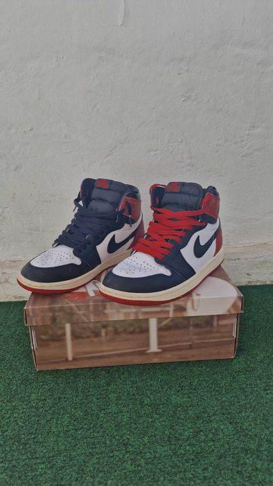 Air Jordan 1 Retro High OG, mărimea 40