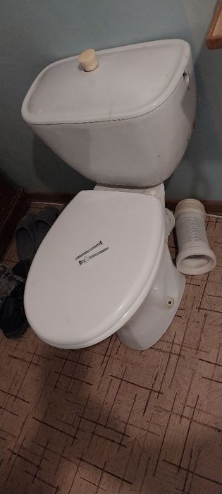 Продам унитаз  рабочи.