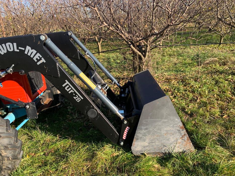 Tractor 445 cu cupă nouă, plug 2 brazde 10 500€ negociabil