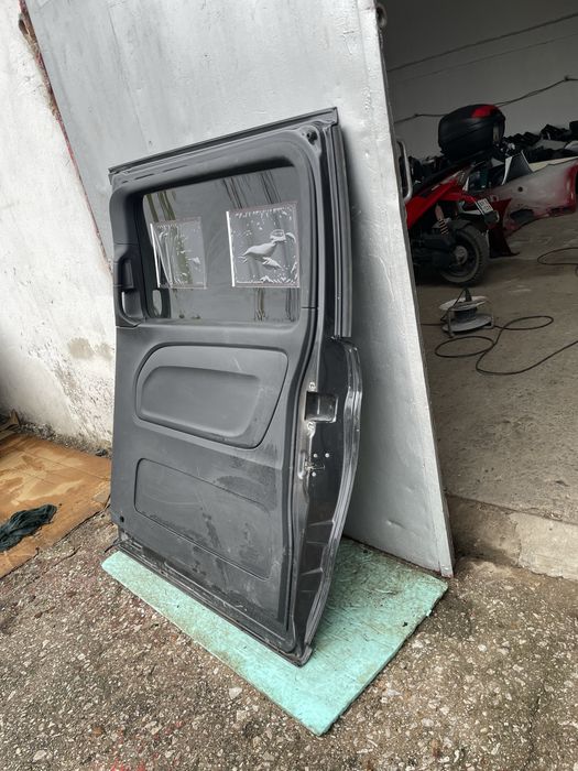 Странична дясна плъзгаща врата за Mercedes Vito W447  2017г-