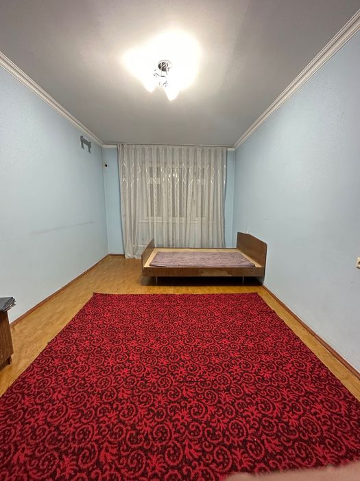 Сдается в долгосрочную аренду трех комнатная квартира