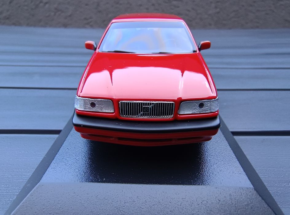 Volvo 850 Maxichamps 1:43
