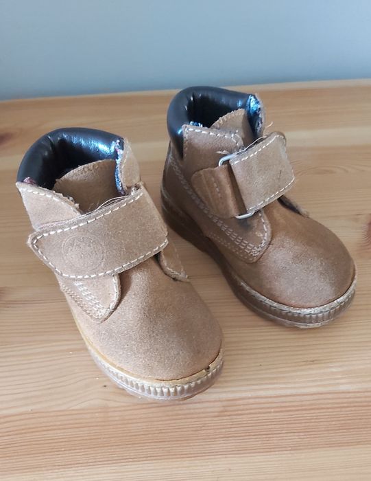 Детские  ботинки на мальчика