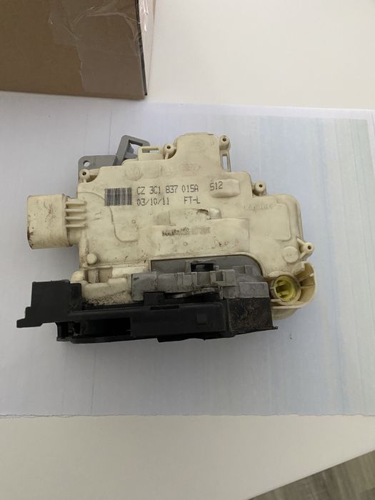 Modul inchidere Wolkswagen Passat 2011-Modul inchidere usa st original