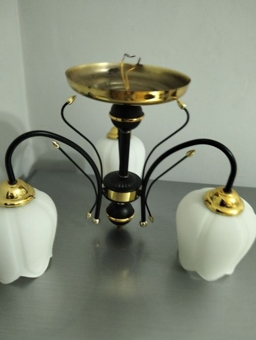 Продам люстру!!!