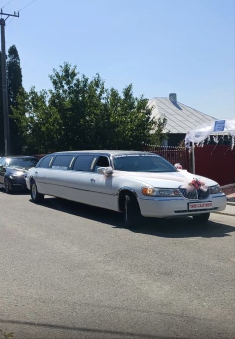 Lincoln Town Car Limuzina Pret fix