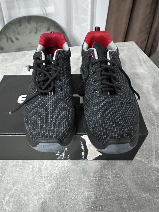 Bocanci de protectie cu bombeu metalic