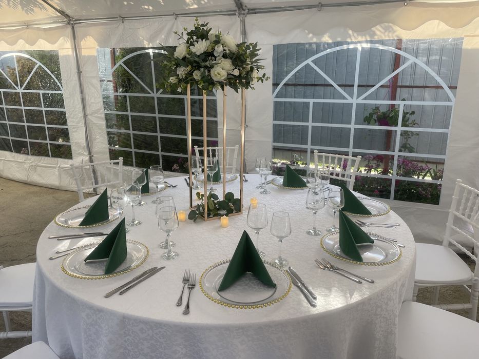 Inchirez cort/corturi compelt echipate, mese, scaune