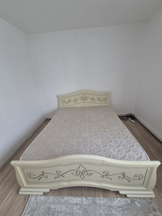 Pat 160×200 lemn masiv