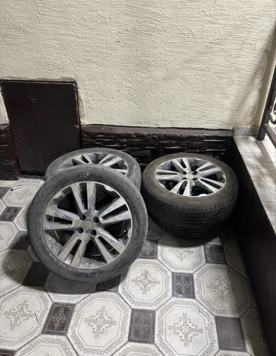 Продам диски от весты