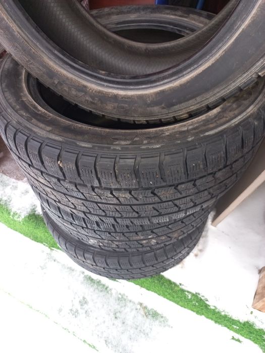 Шины зимний продам