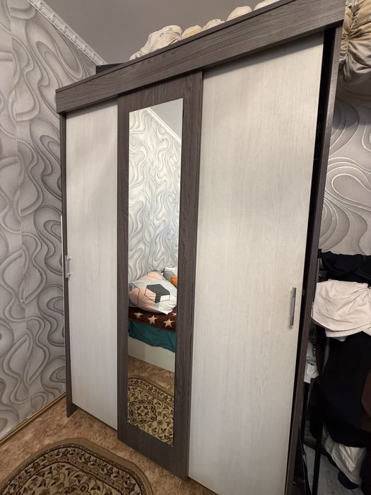 Продам шкаф купе