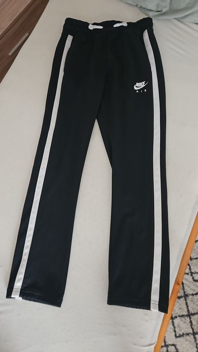 Track Pants Nike Air XL
28 - 35 €

Black Nike Air track pants fe