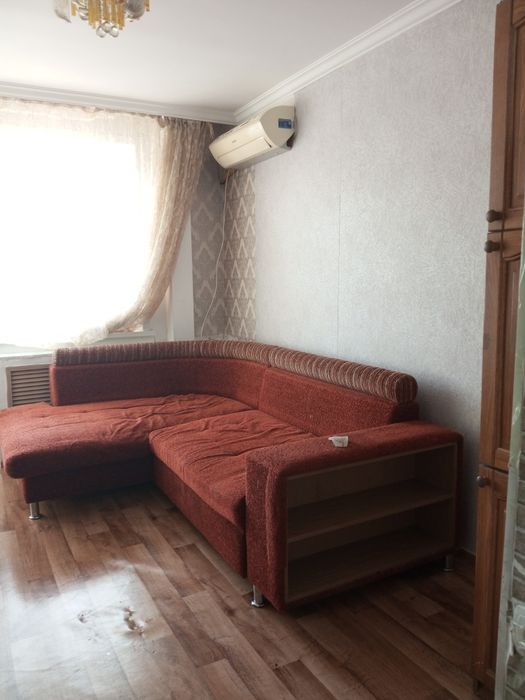 Отдам диван даром,самовывоз