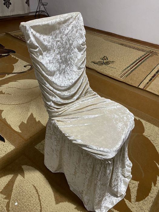Продам чехол для стулья, цвет жемчуг