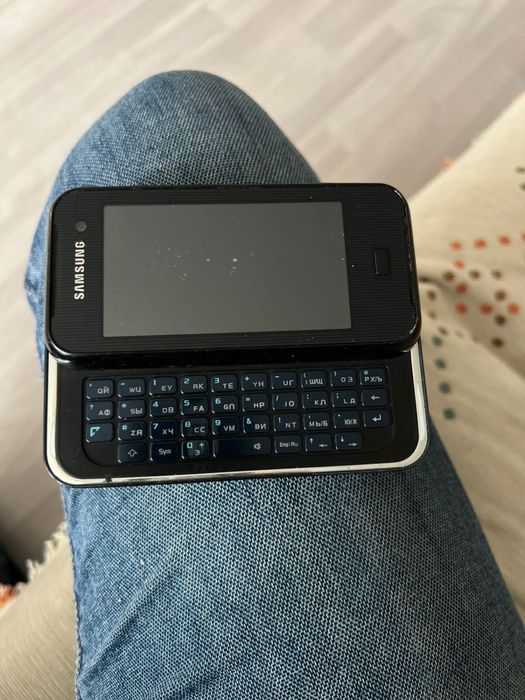 Продается телефон