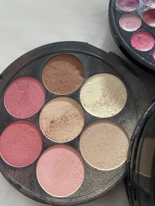 2 seturi machiaj douglas