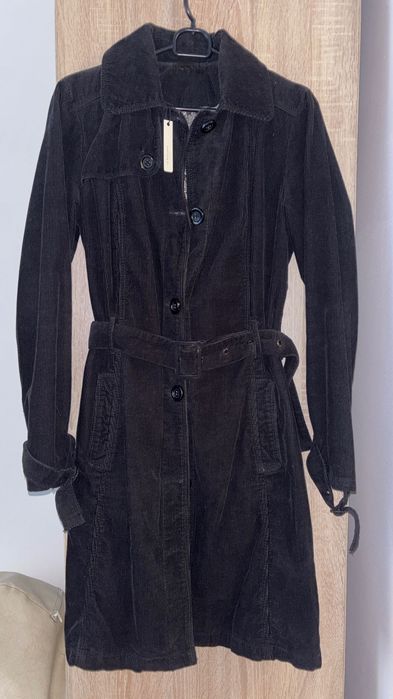 Jacheta trench coat lung catifea Jo Malone NOU