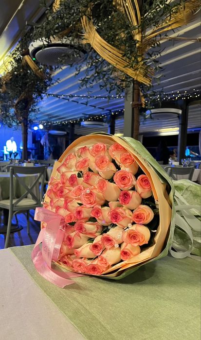 Продам букет свежий из 51 роз