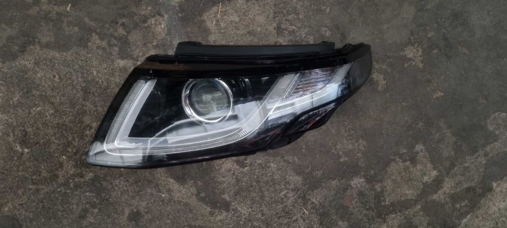 Far stanga dreapta xenon Range Rover Evoque Facelift