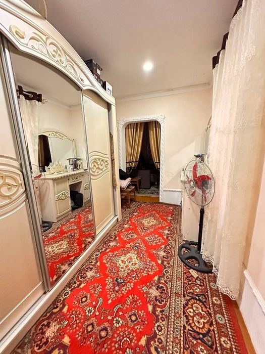 Eski shaharda hovli sotiladi tez va arzon