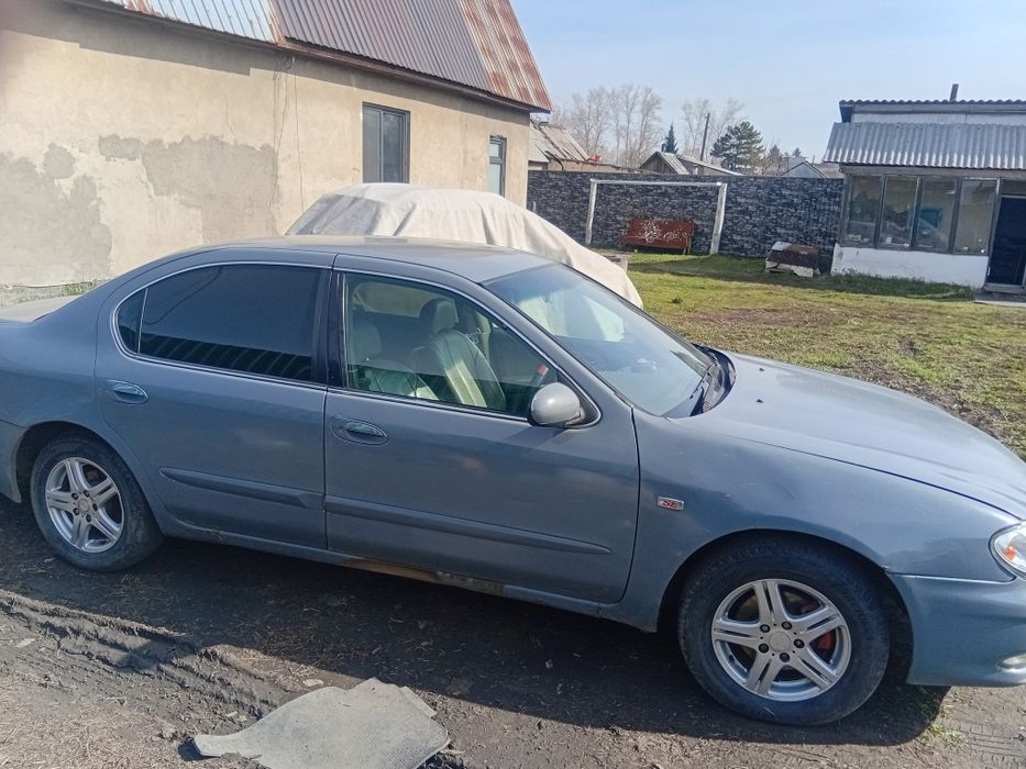 Продам автомобиль Nissan cefiro a33