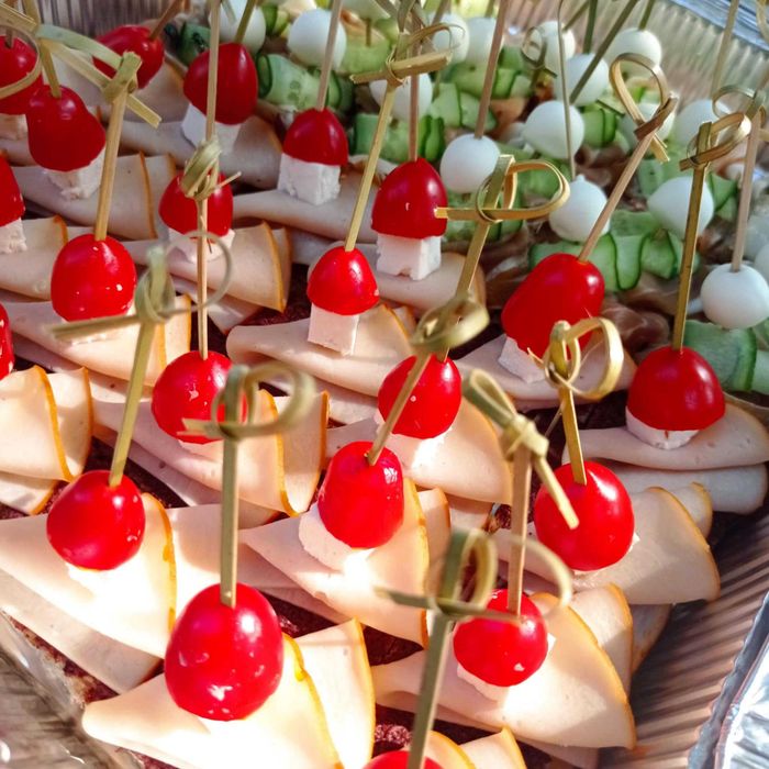 Торти, десерти, кетъринг по поръчка