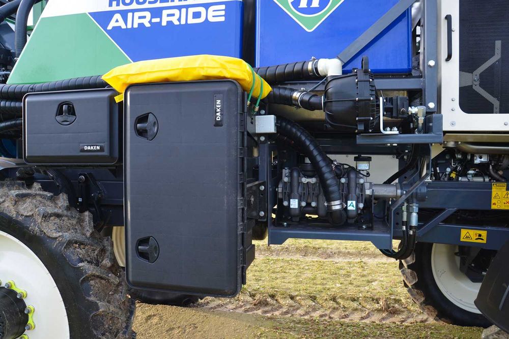 DAKEN JUST сандък кутия за инструменти за ремарке 500x350x300mm 31l