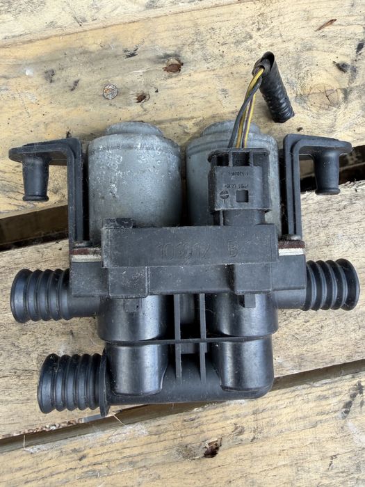 Клапан / Кранче за парно за BMW E39 E53 / Range Rover L322 – 64128374995