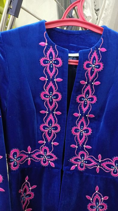 Бешпент очень яркая