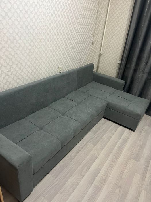 Продам диван 2.8*1.4